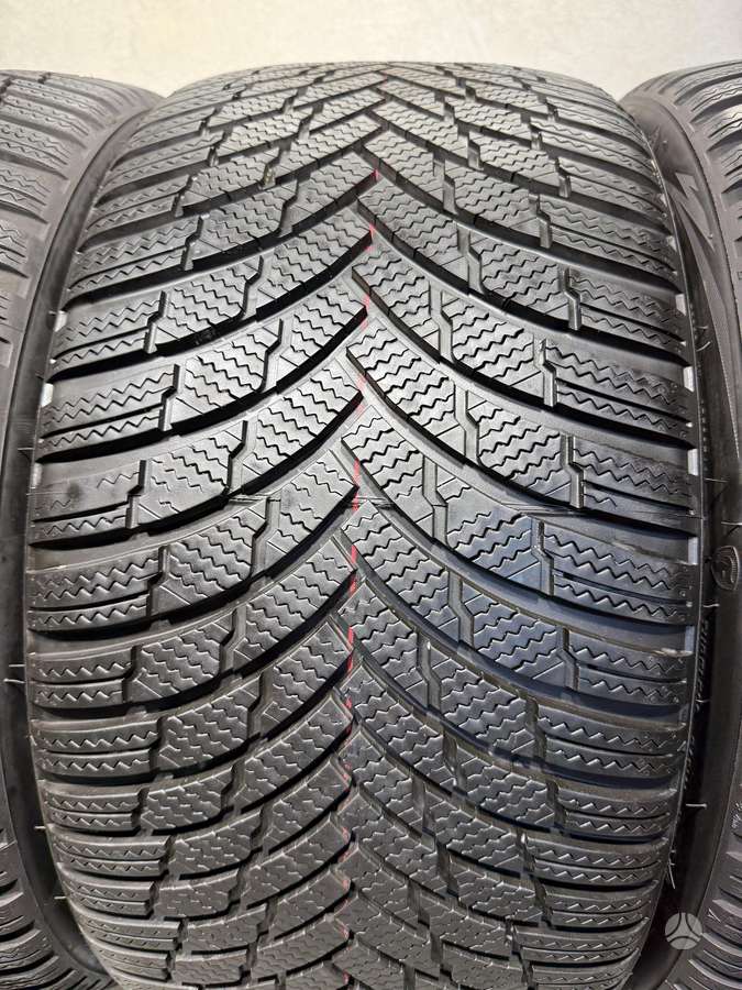 Firestone Winterhawk4/2023m, žieminės 255/35 R19