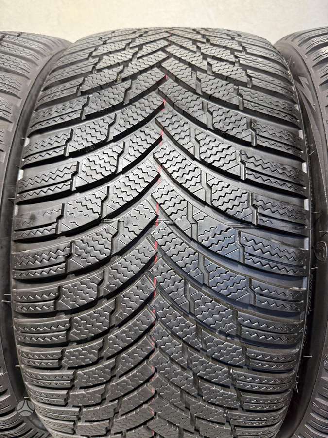 Firestone Winterhawk4/2023m, winter 255/35 R19