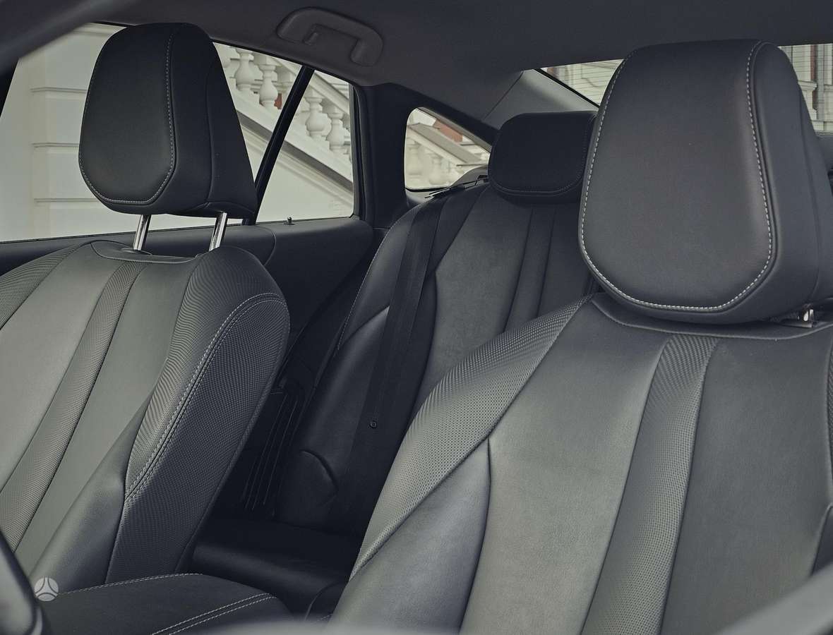 Toyota Mirai - 12