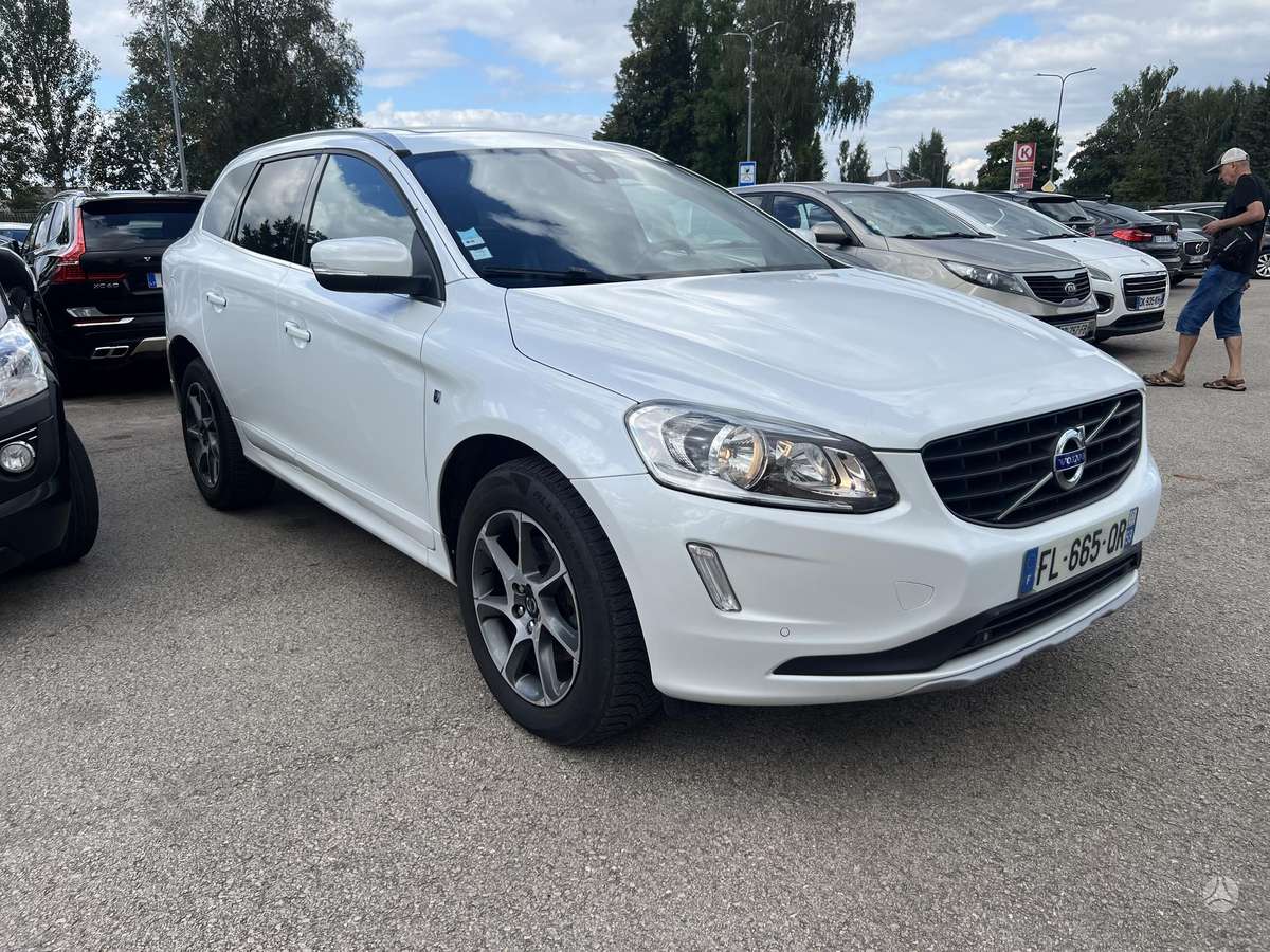 Volvo XC60 - 2