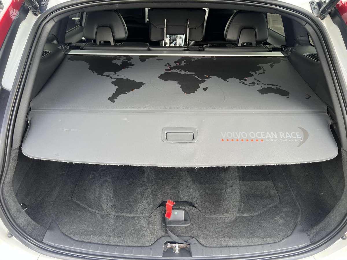 Volvo XC60, 2.0 l., Минивэн