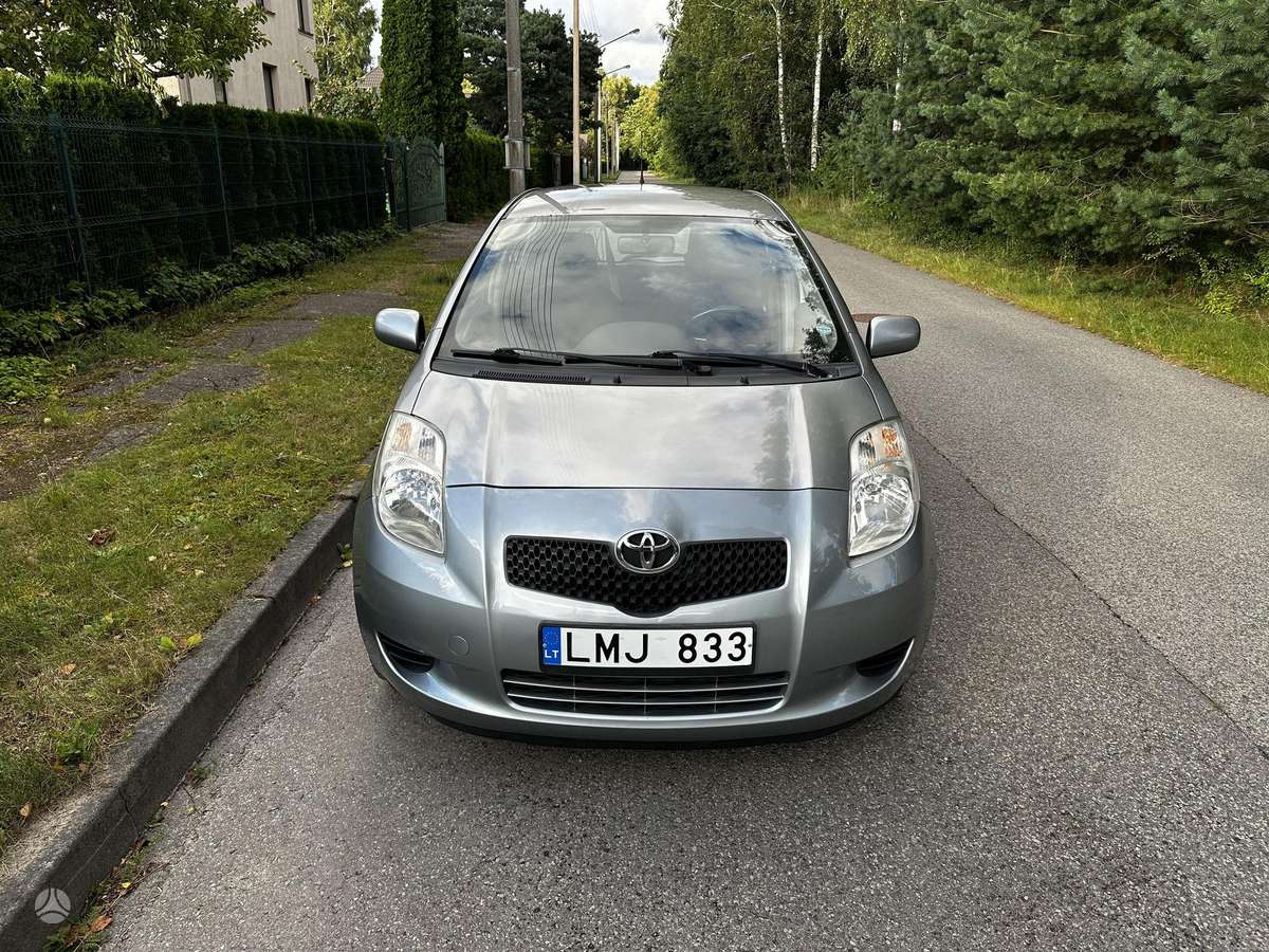 Toyota Yaris - 2