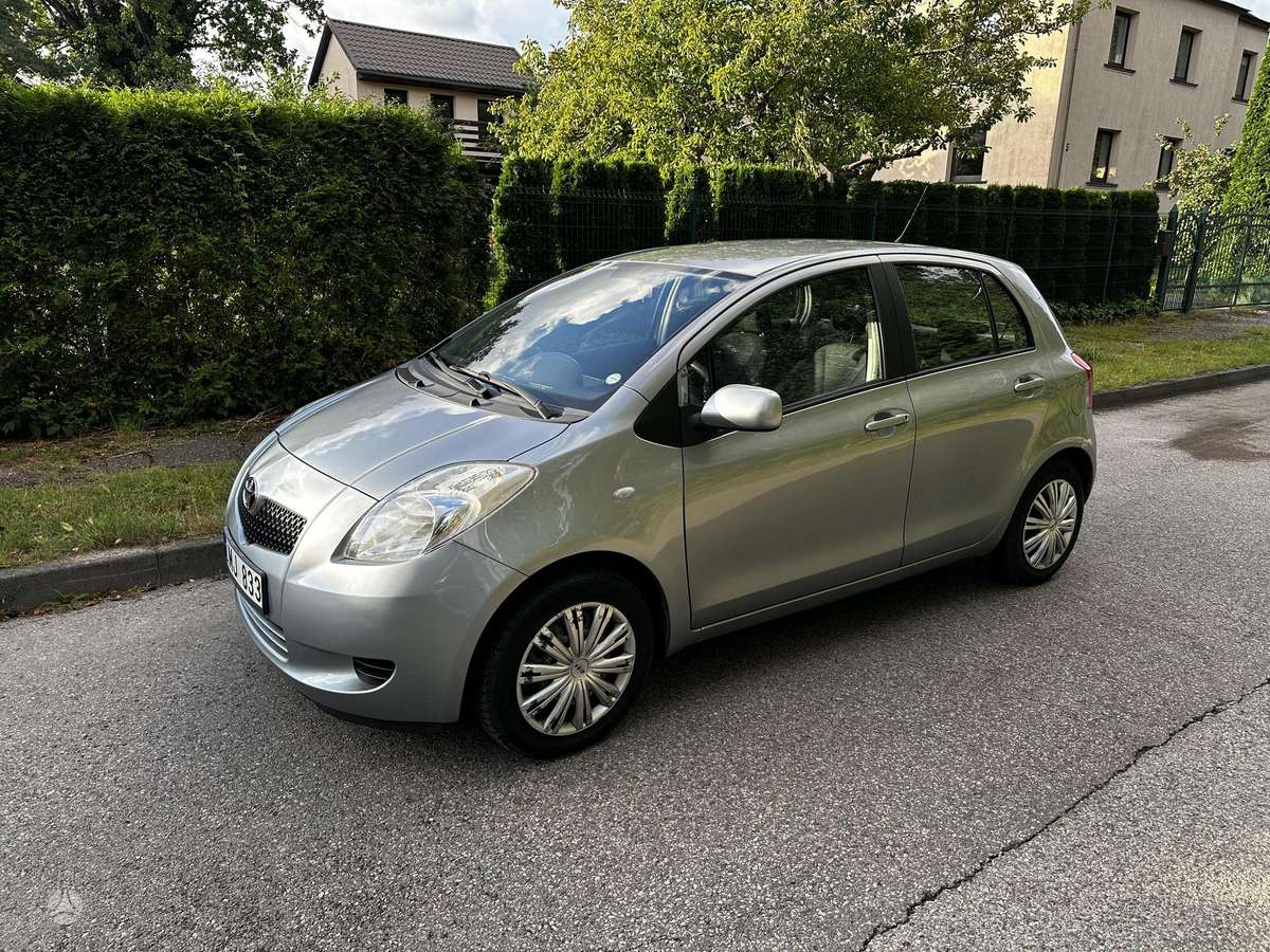 Toyota Yaris - 3