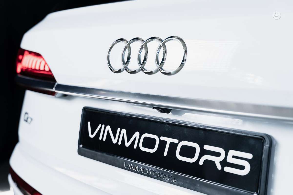 Audi Q7, 3.0 l., off-road / crossover