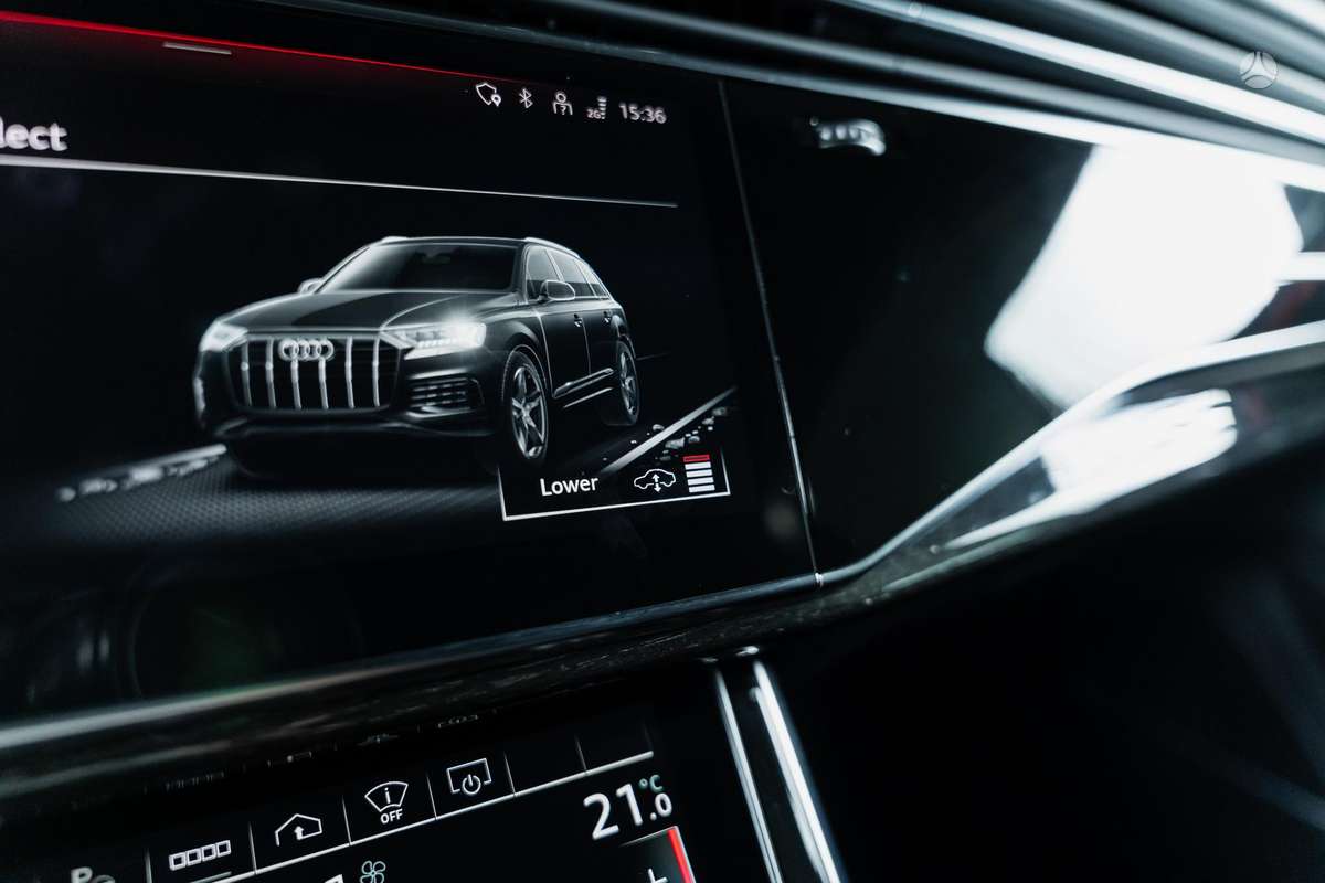Audi Q7, 3.0 l., off-road / crossover