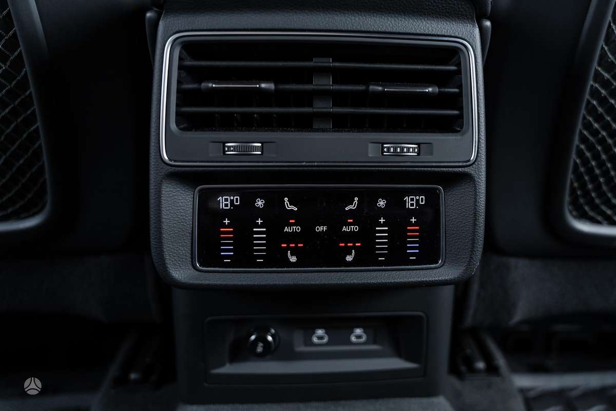 Audi Q7, 3.0 l., off-road / crossover