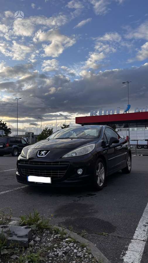 Peugeot 207 - 1