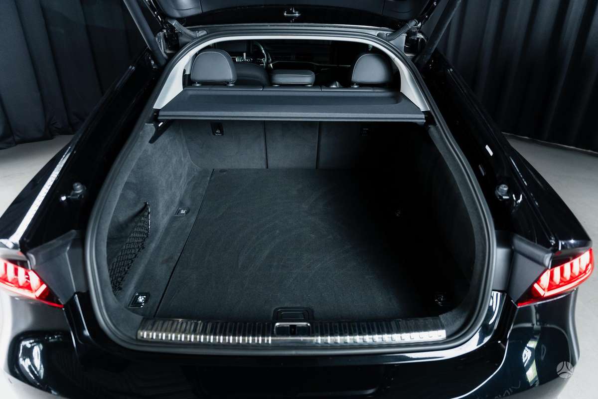 Audi A7, 3.0 l., Седан