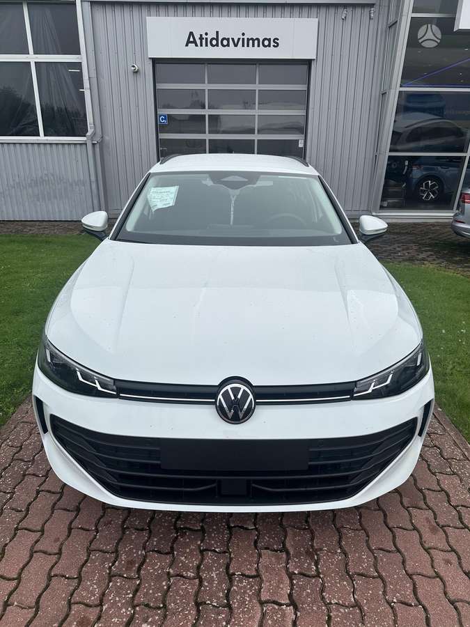 Volkswagen Passat - 2