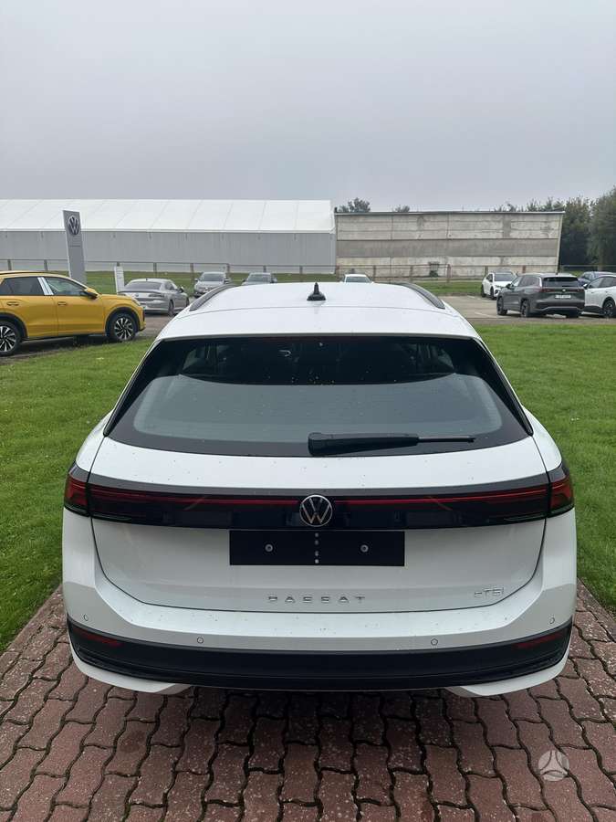 Volkswagen Passat - 6