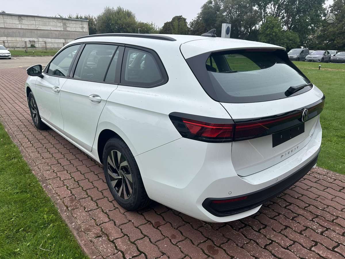 Volkswagen Passat - 10