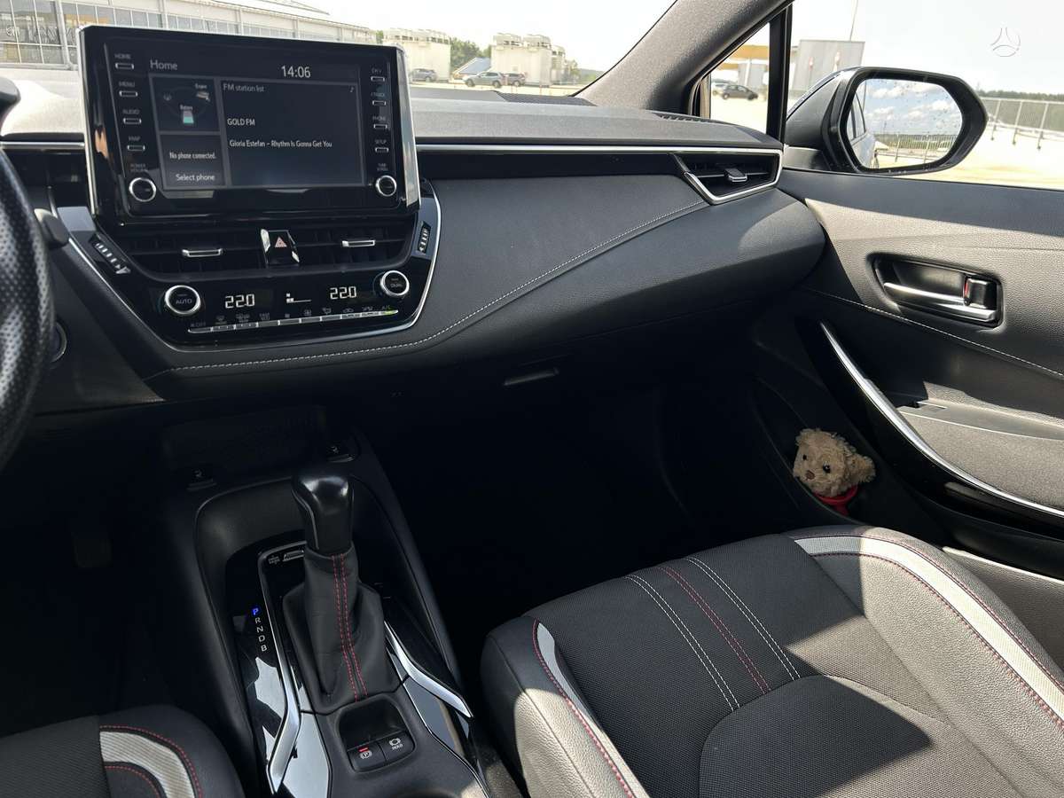 Toyota Corolla - 12