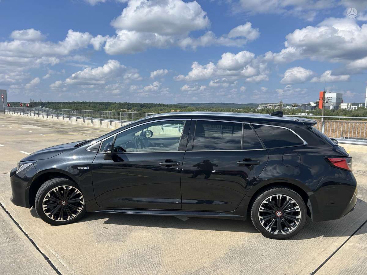 Toyota Corolla - 5