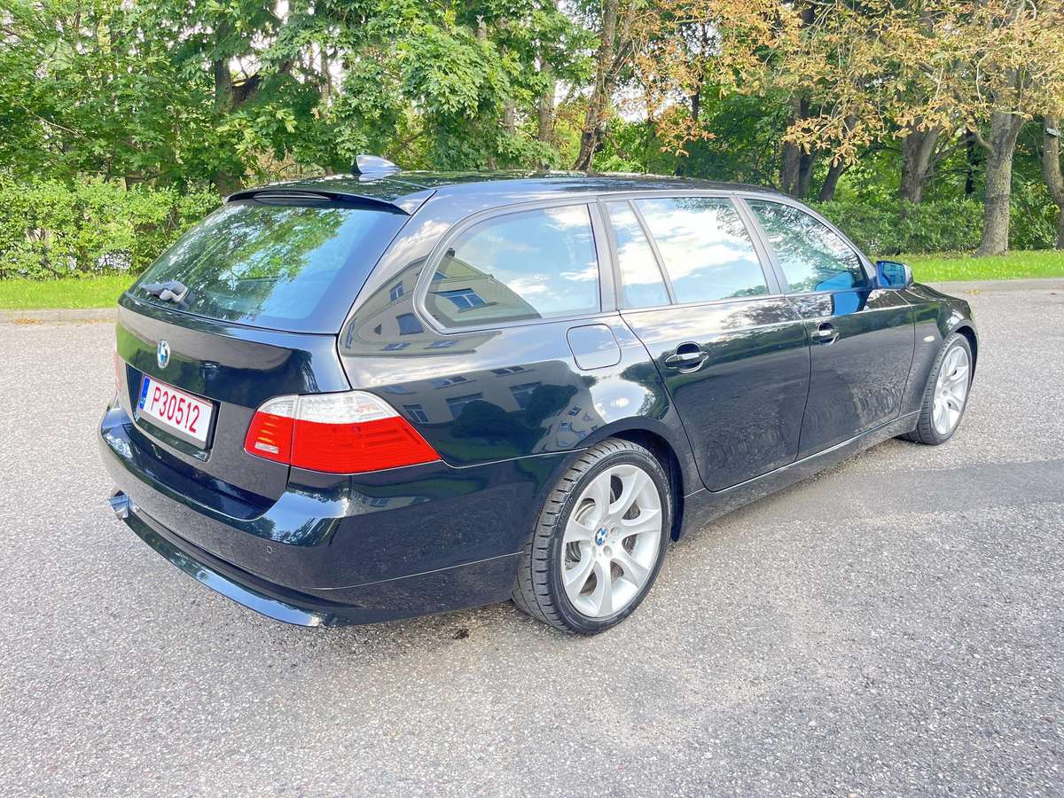 BMW 525, 2.5 l., Универсал