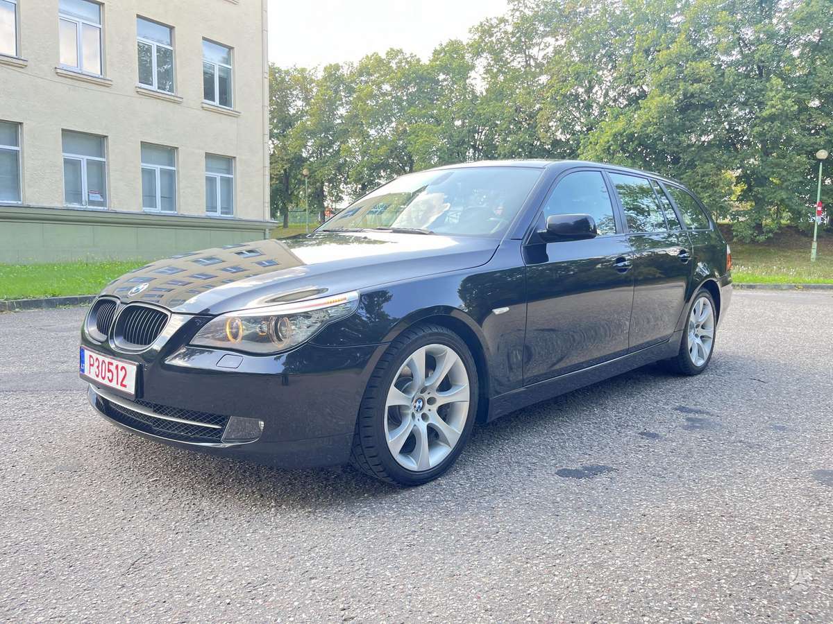 BMW 525, 2.5 l., Универсал