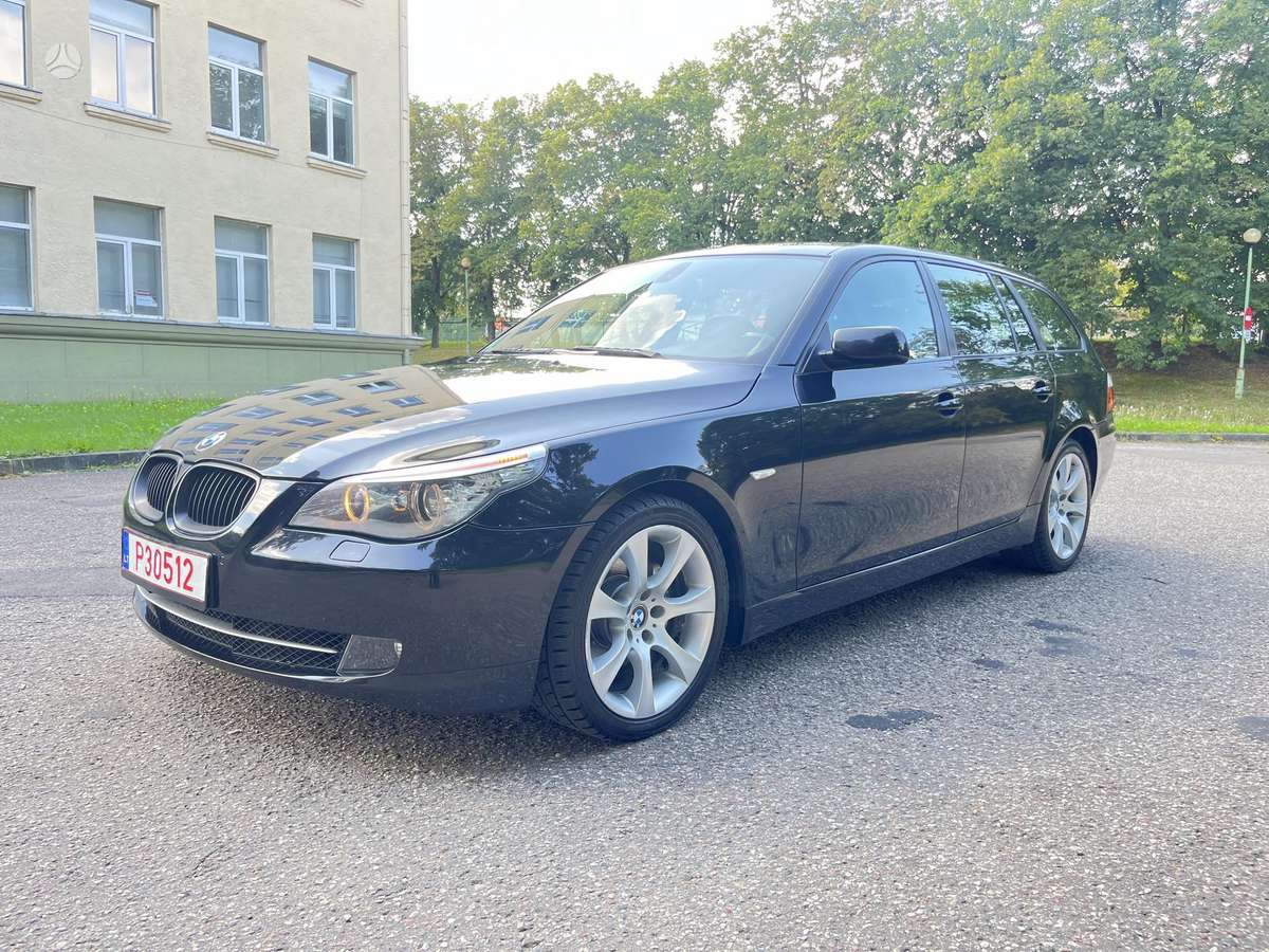 BMW 525, 2.5 l., wagon