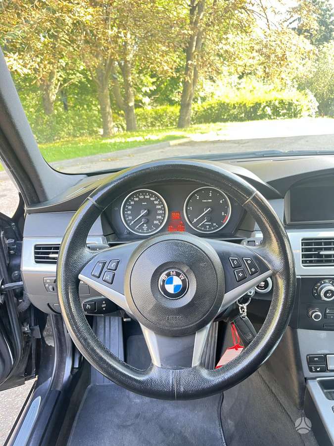 BMW 525, 2.5 l., Универсал