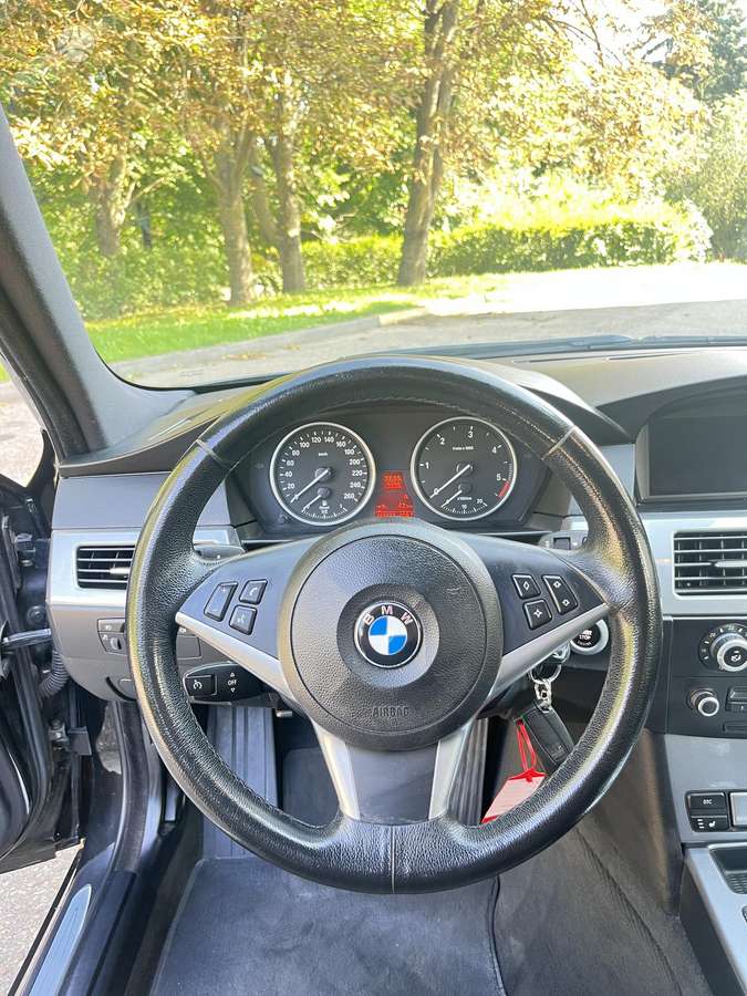 BMW 525, 2.5 l., wagon