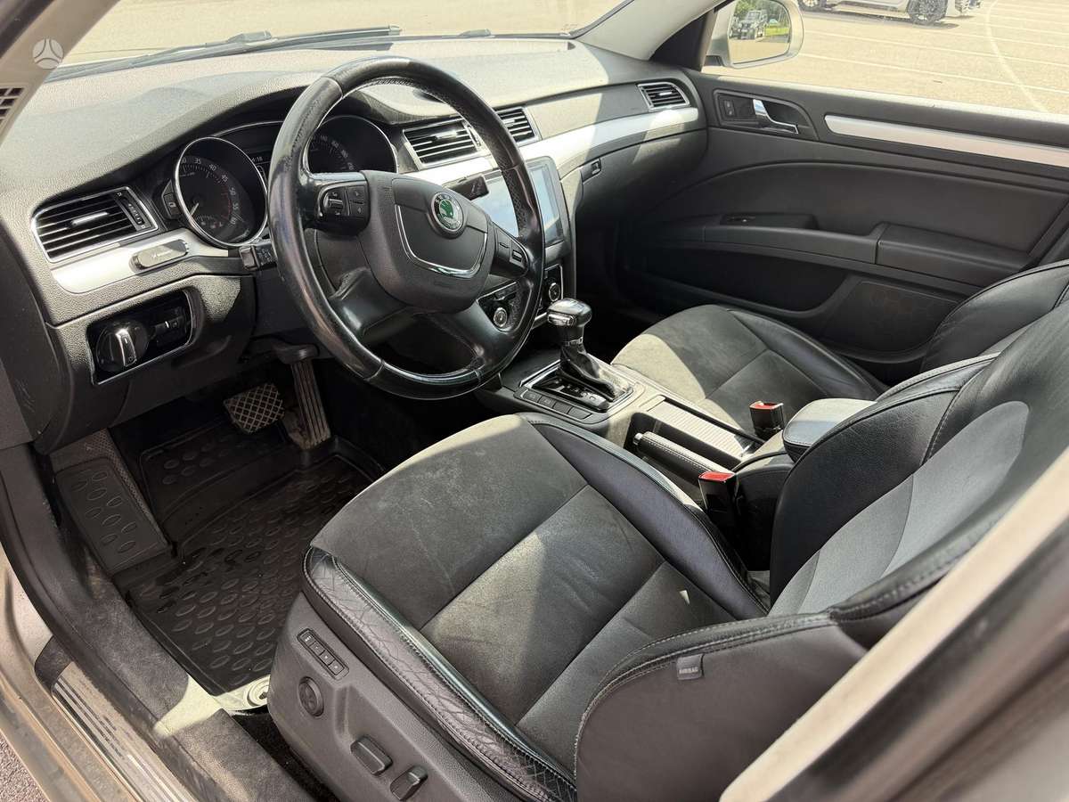 Skoda Superb, 2.0 l., universalas