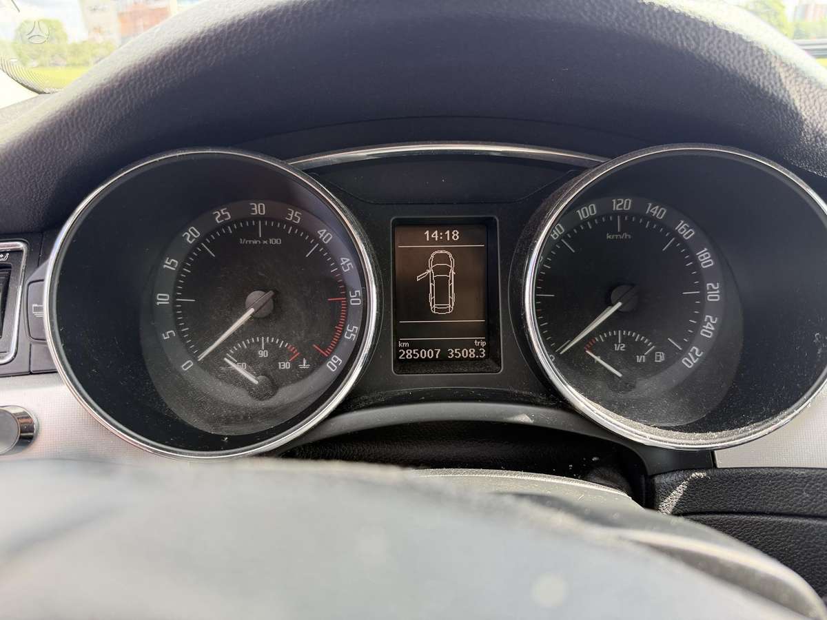 Skoda Superb, 2.0 l., universalas