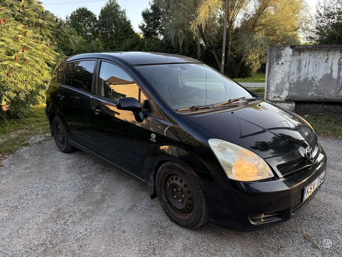 Toyota Corolla Verso - 9