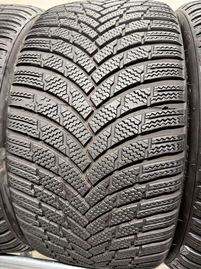 Firestone Winterhawk4/2023m, winter 255/35 R19