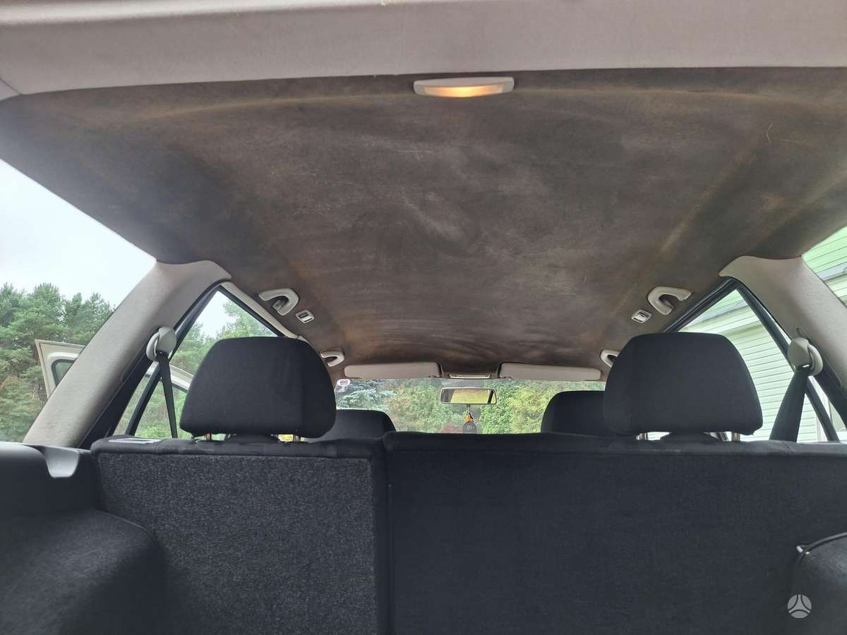 Volkswagen Golf - 10