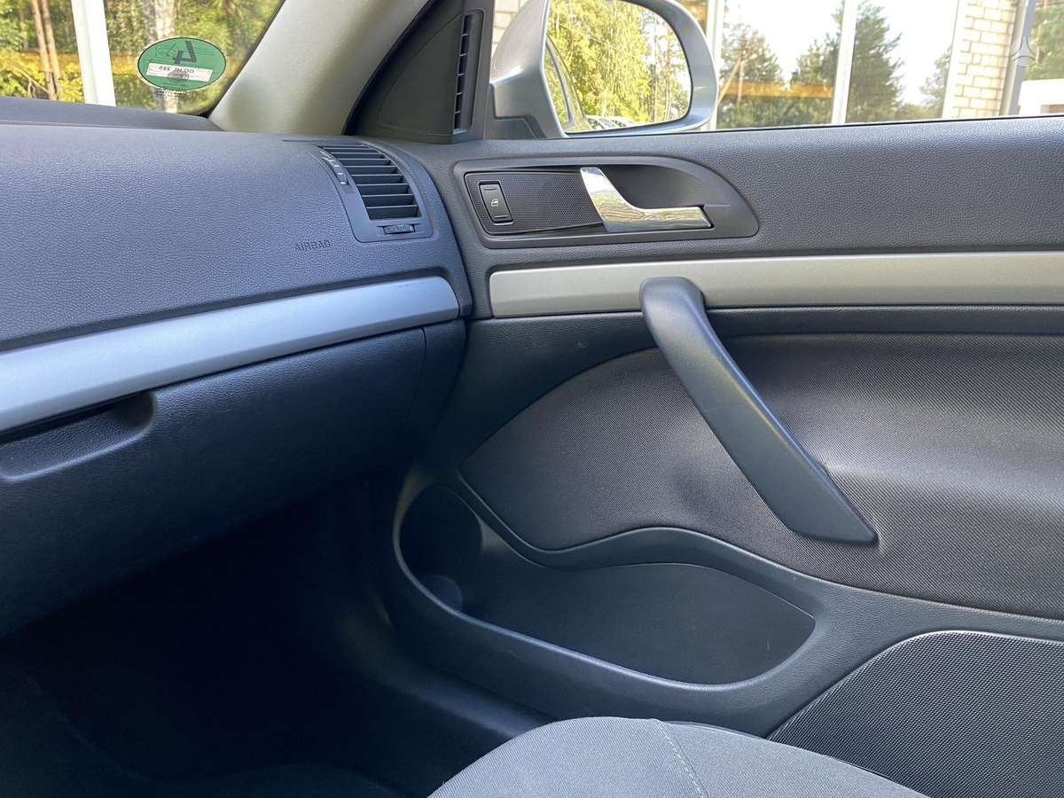 Skoda Octavia, 1.2 l., Хэтчбек