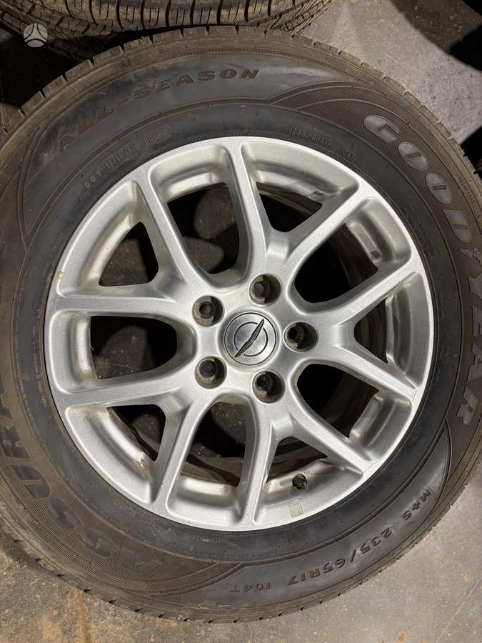 Chrysler Pacifica, light alloy, R17