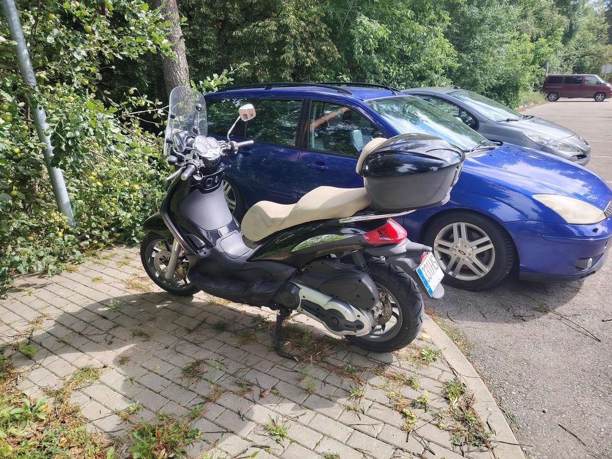 Piaggio Beverly 500cc, мотороллеры / мопеды