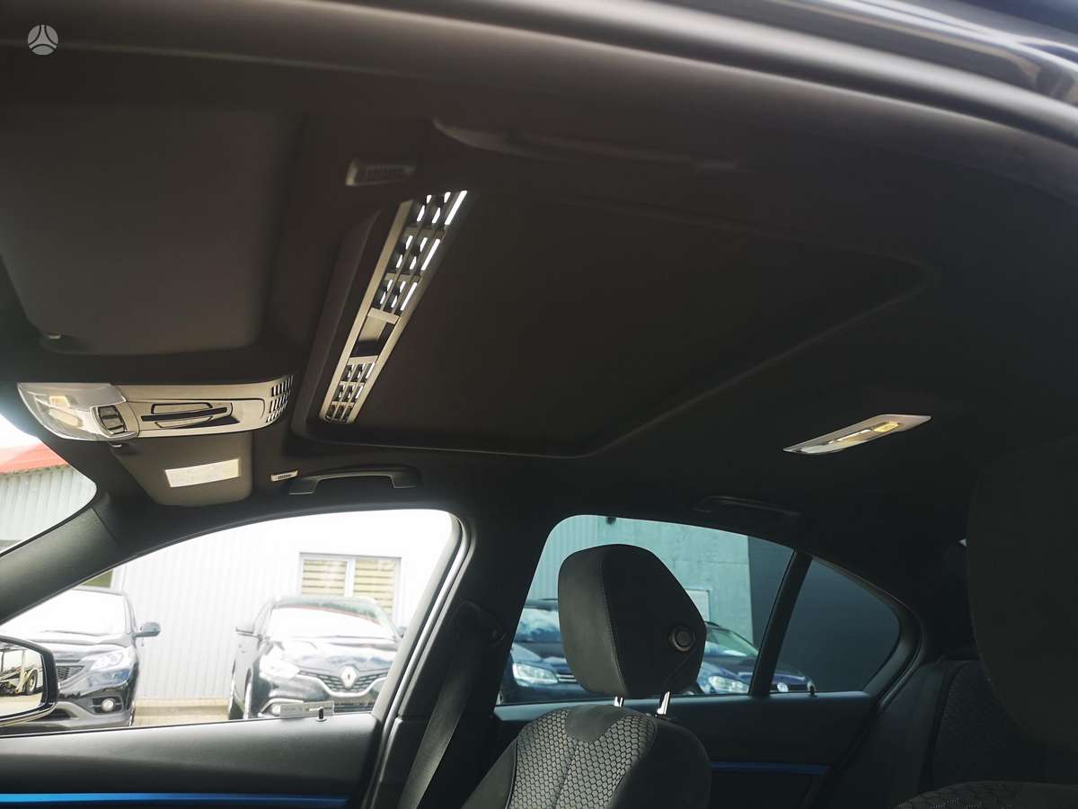 BMW 320, 2.0 l., Седан