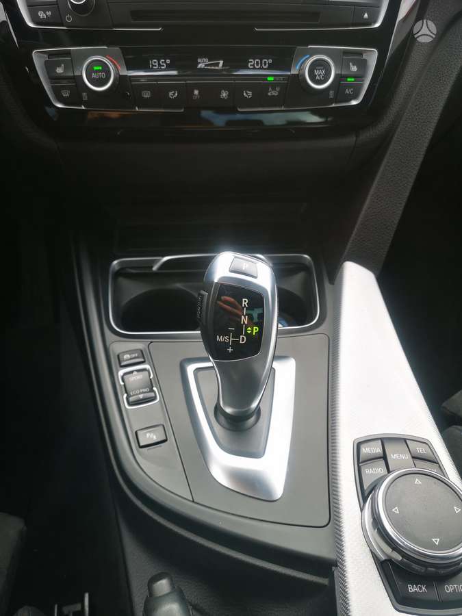 BMW 320, 2.0 l., Седан