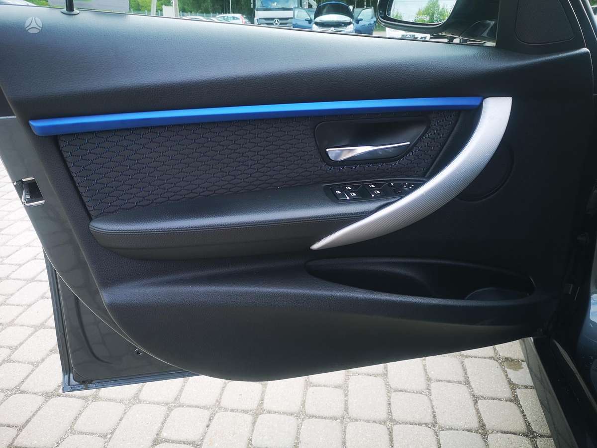 BMW 320, 2.0 l., Седан