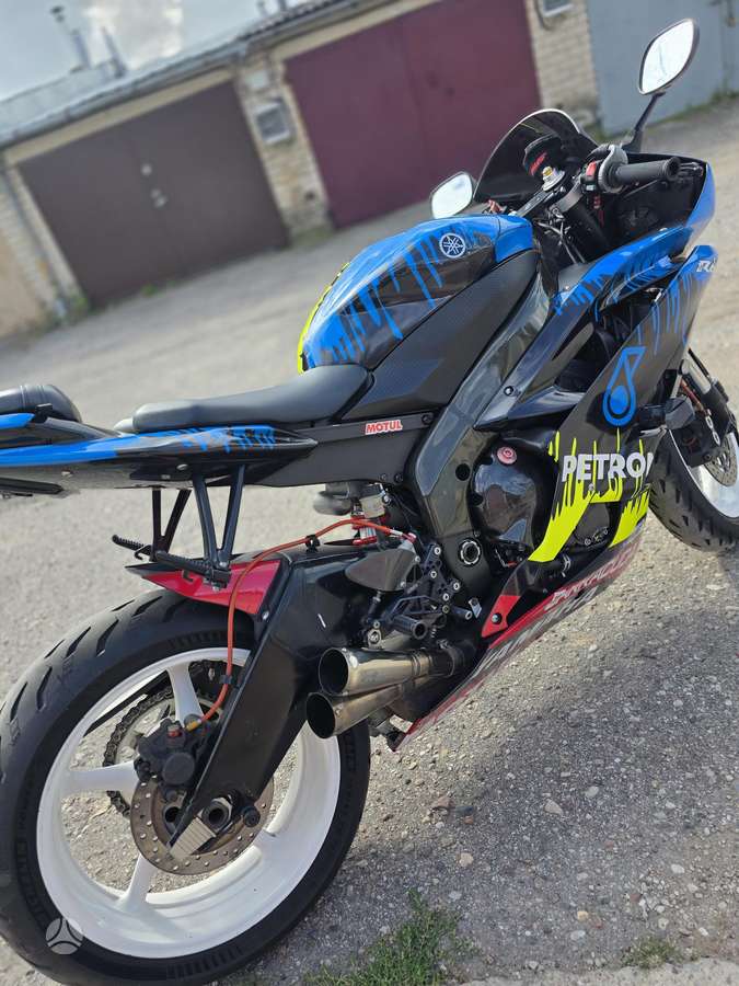 Yamaha R6 600cc, superbikes