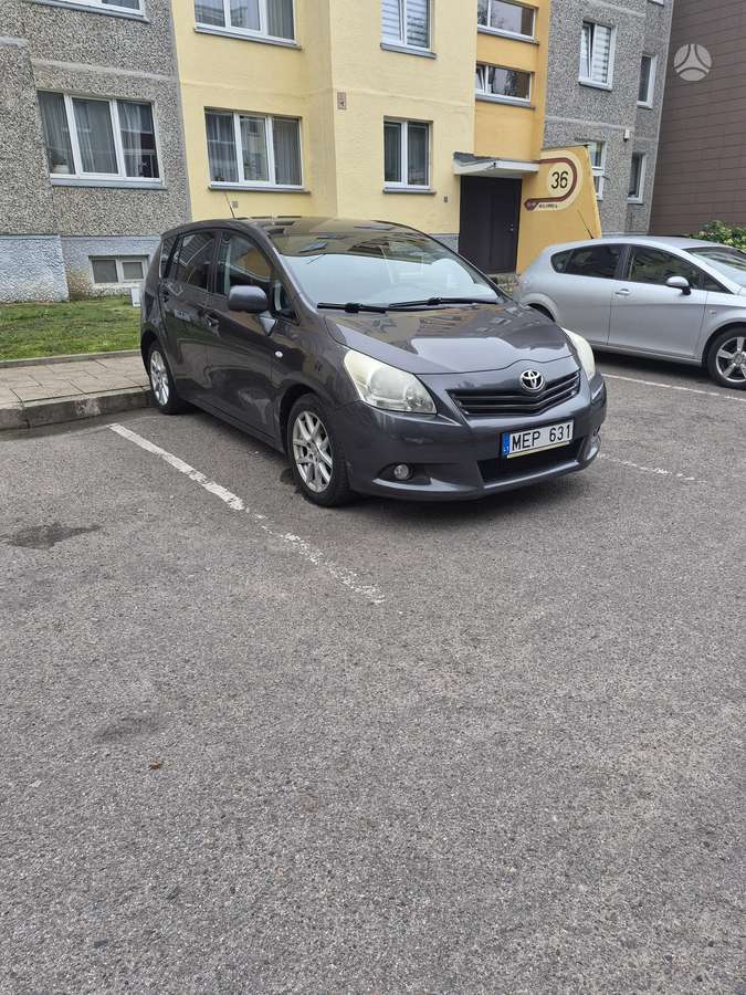 Toyota Verso - 2