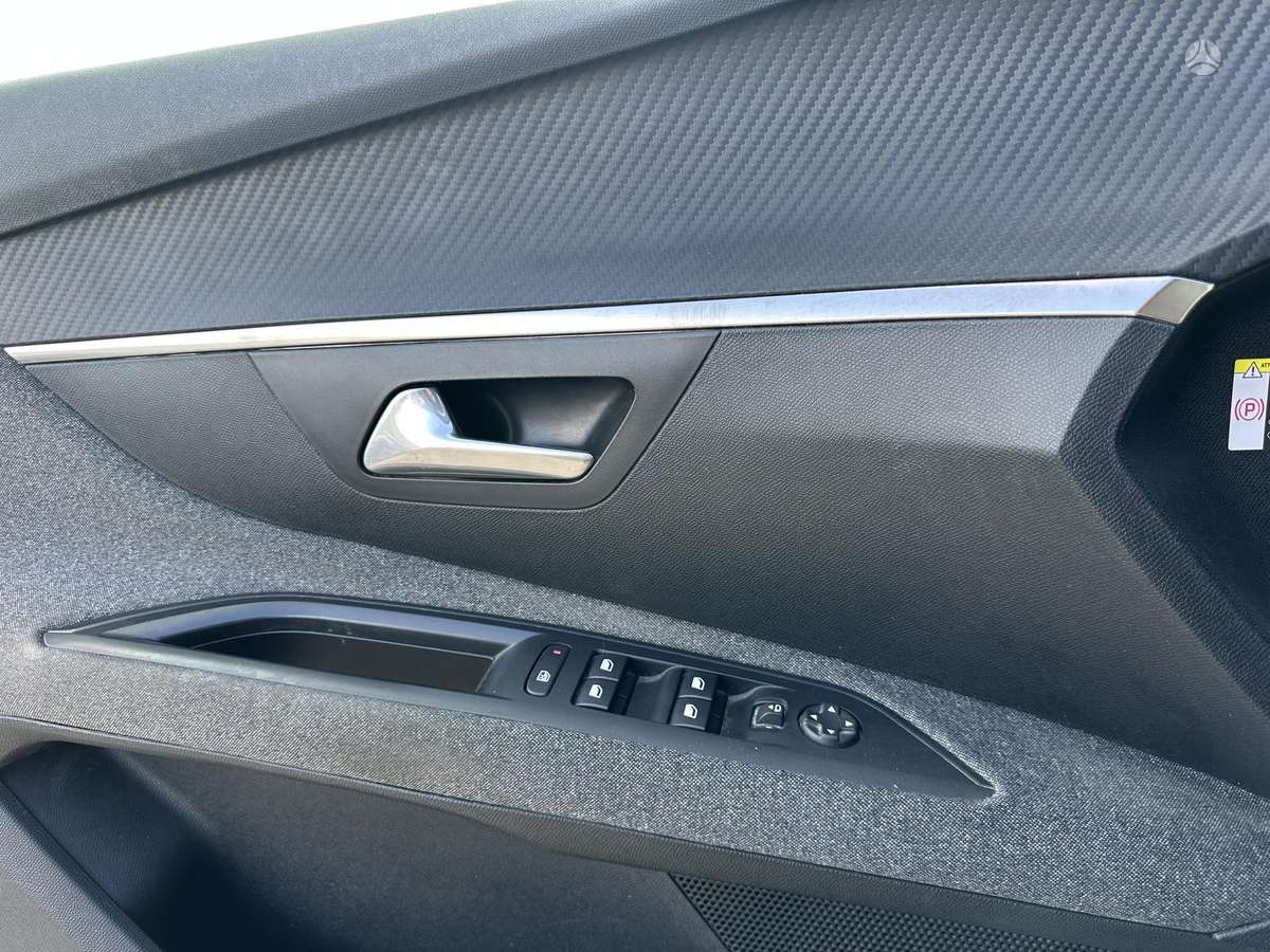 Peugeot 5008 - 11