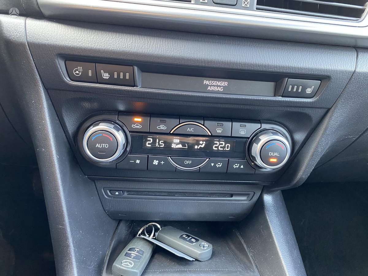 Mazda 3, 2.2 l., hečbekas
