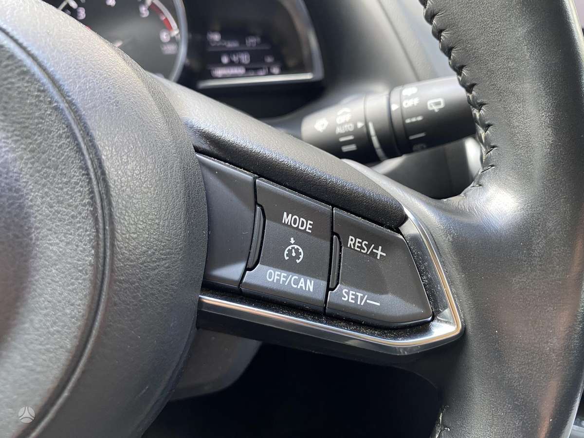 Mazda 3, 2.2 l., Хэтчбек