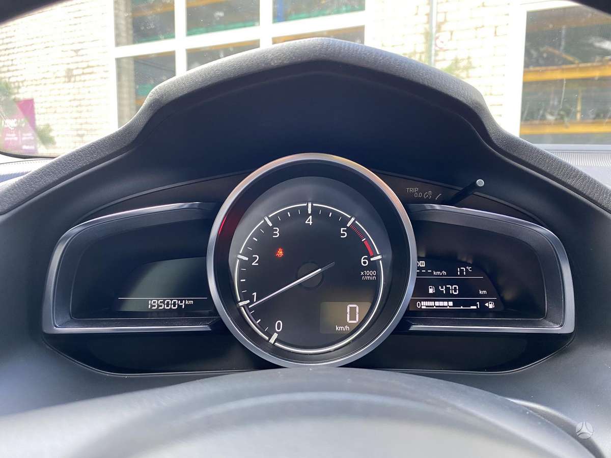 Mazda 3, 2.2 l., Хэтчбек