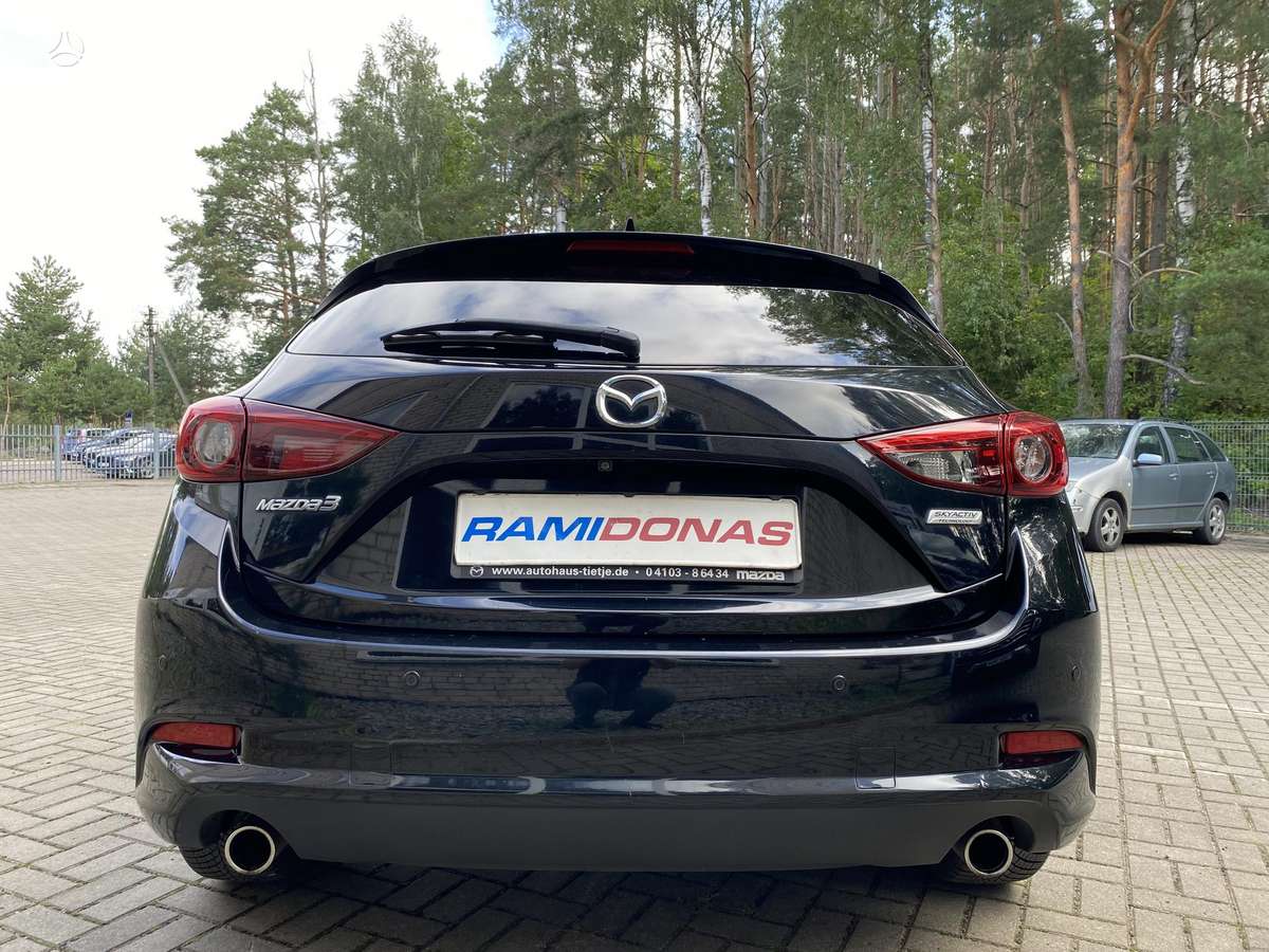 Mazda 3, 2.2 l., Хэтчбек