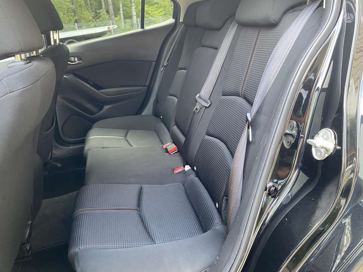 Mazda 3, 2.2 l., Хэтчбек