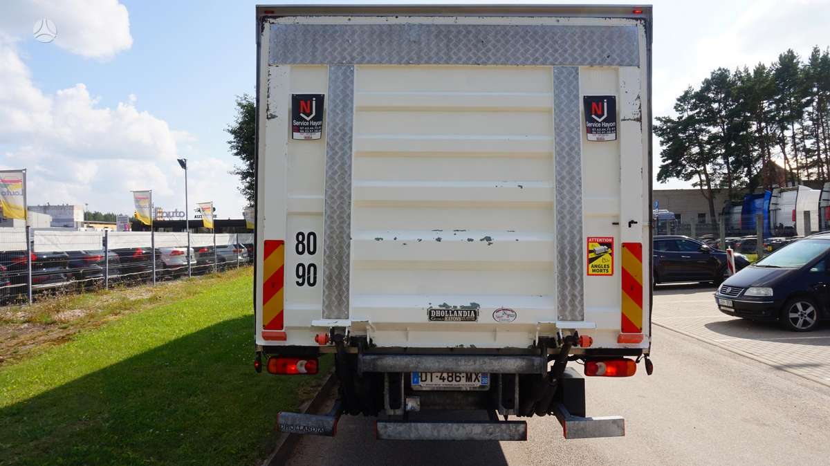 Renault D, box trucks / box vans