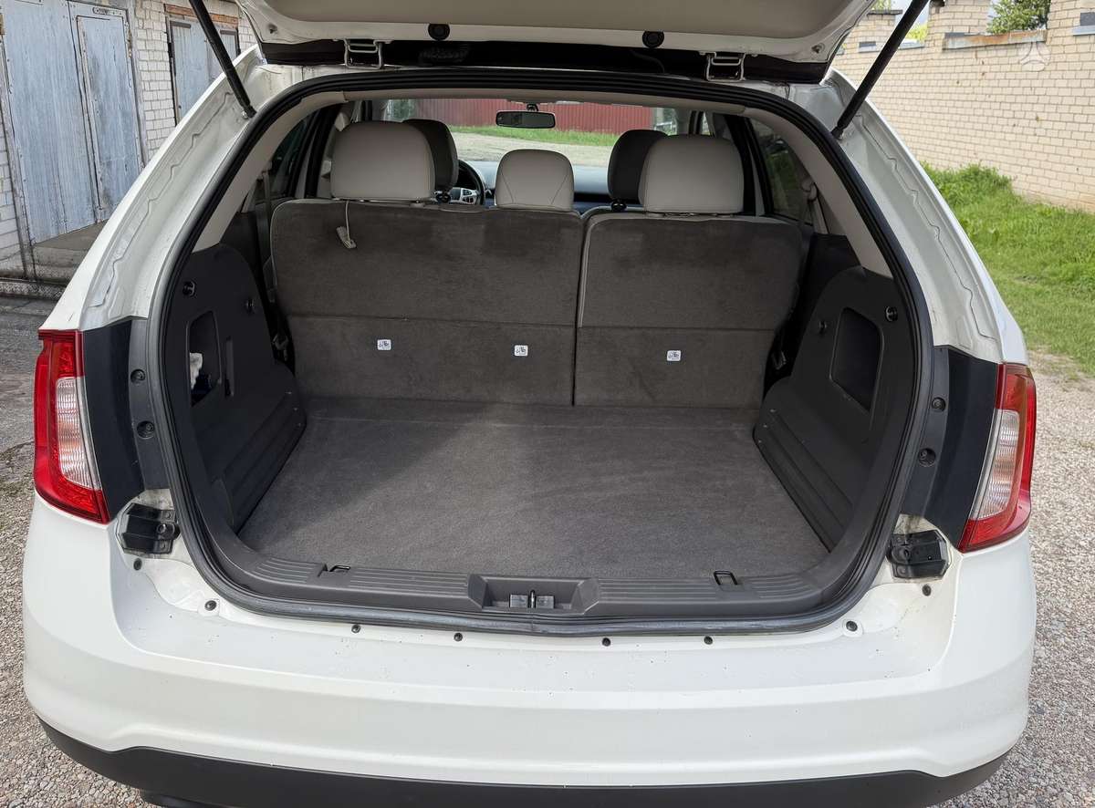 Ford Edge - 9