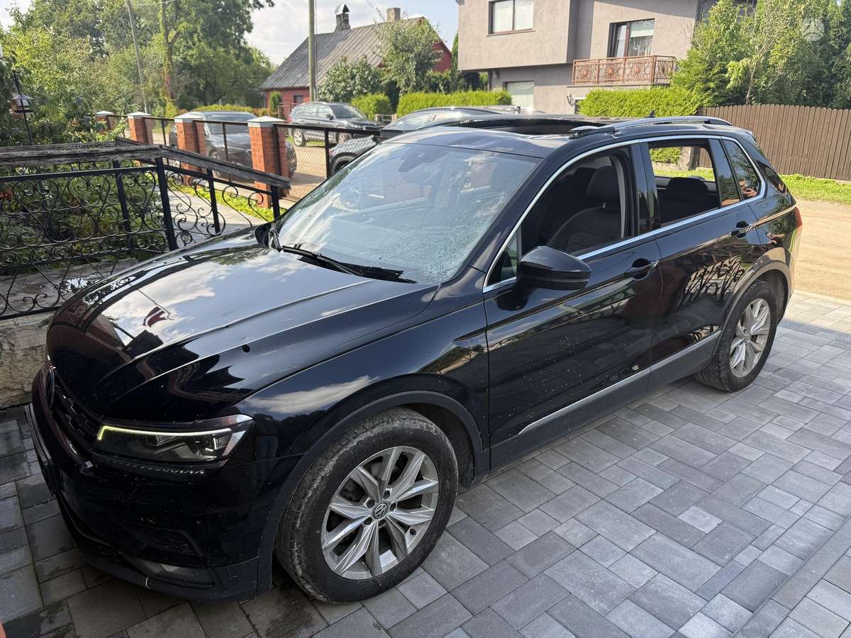Volkswagen Tiguan - 5