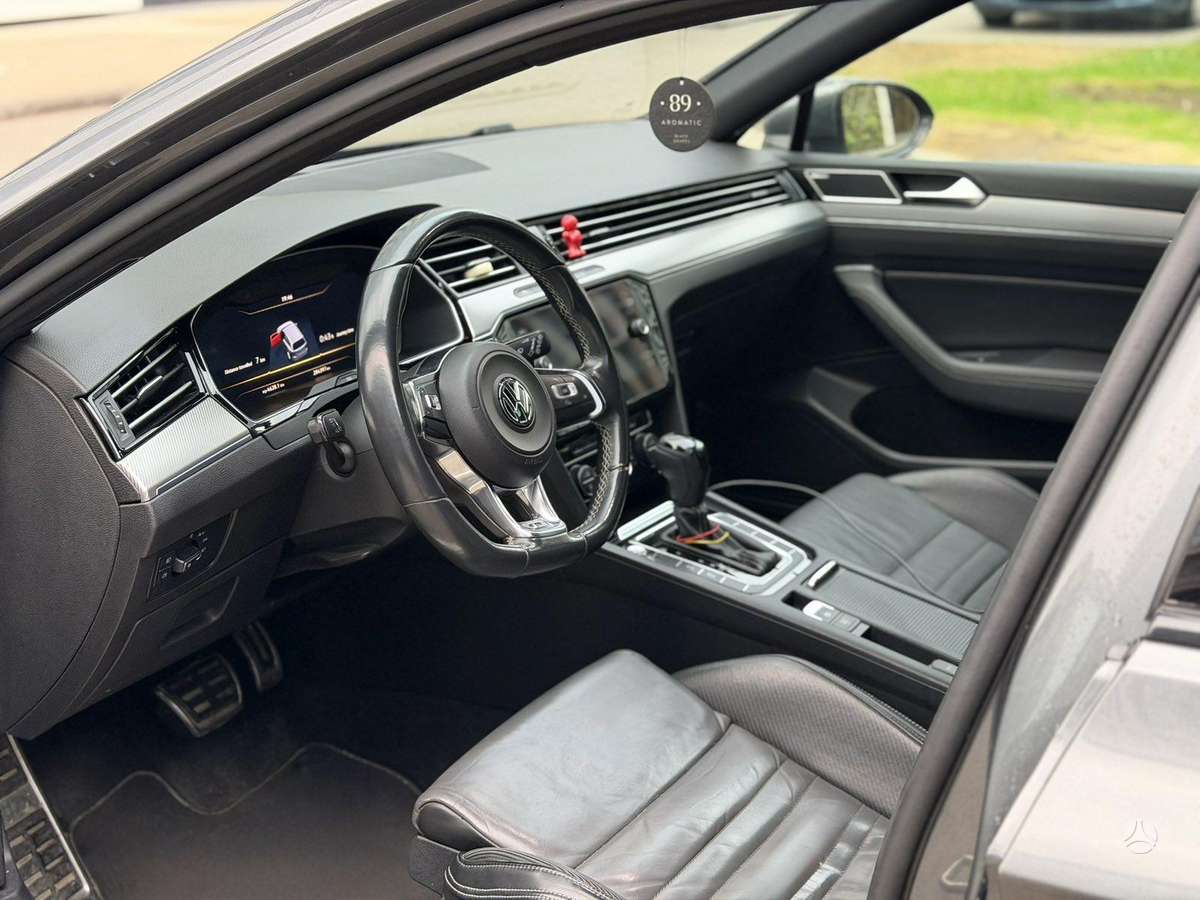 Volkswagen Passat, 2.0 l., Универсал