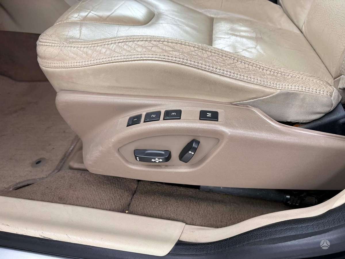 Volvo XC60 - 10