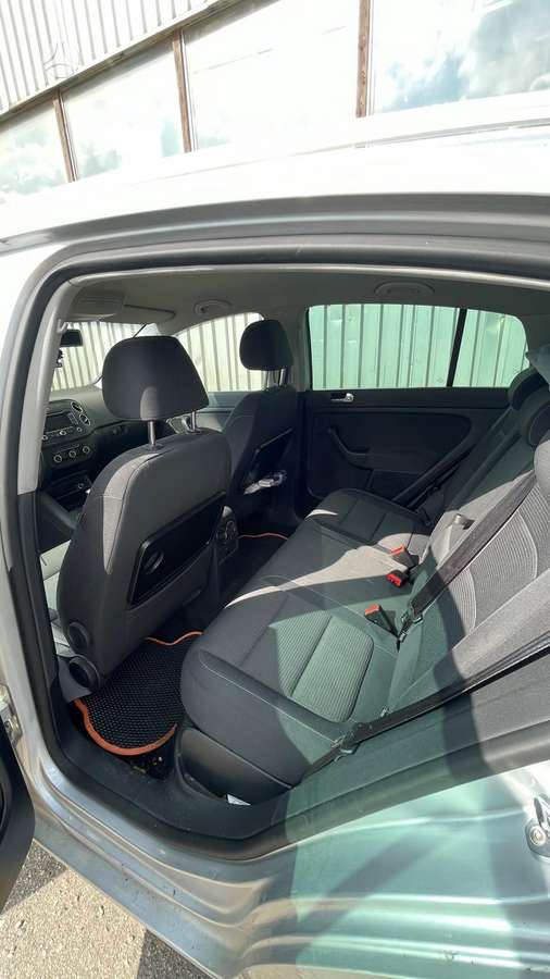 Volkswagen Golf Plus - 9