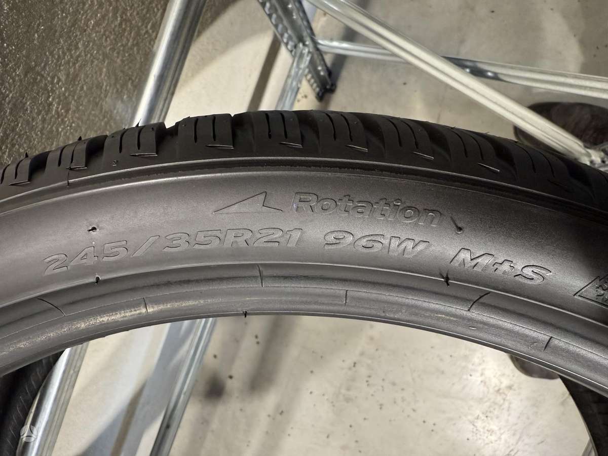 Hankook Winter IceptEvo3//2025m, winter 245/35 R21