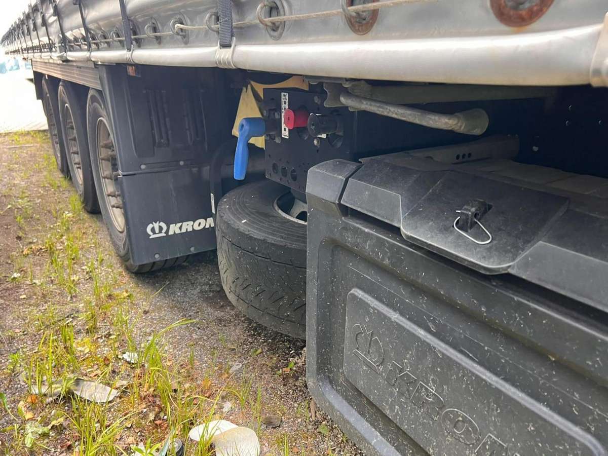 Krone SD, curtain / tarpaulin
