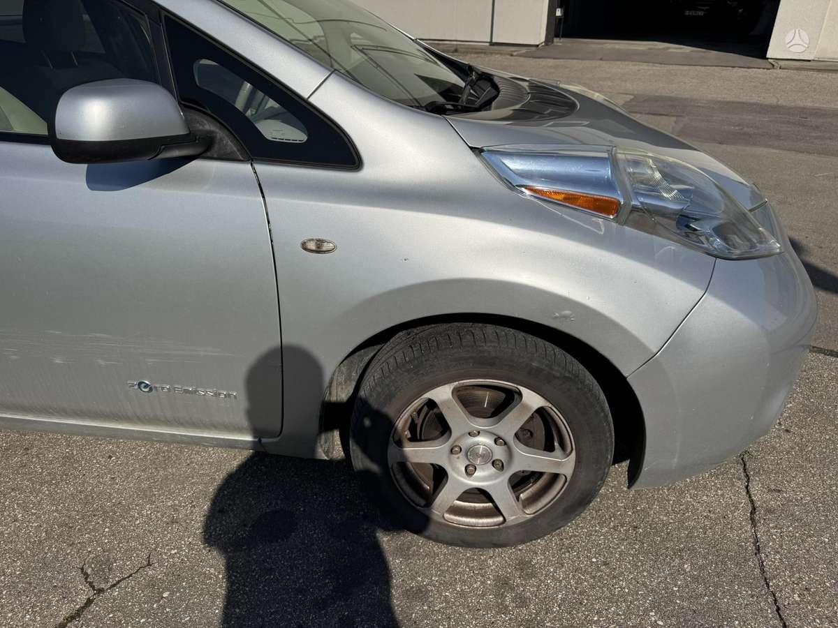 Nissan Leaf, Хэтчбек